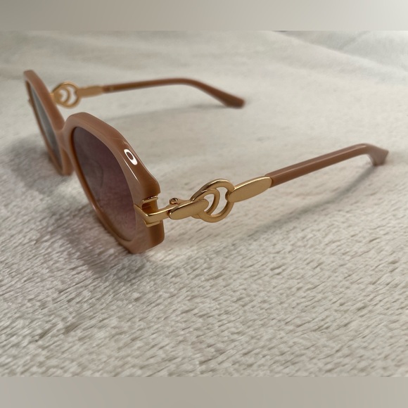 For Art’s Sake Sunglasses - Seaside (Champagne) - Picture 2 of 5
